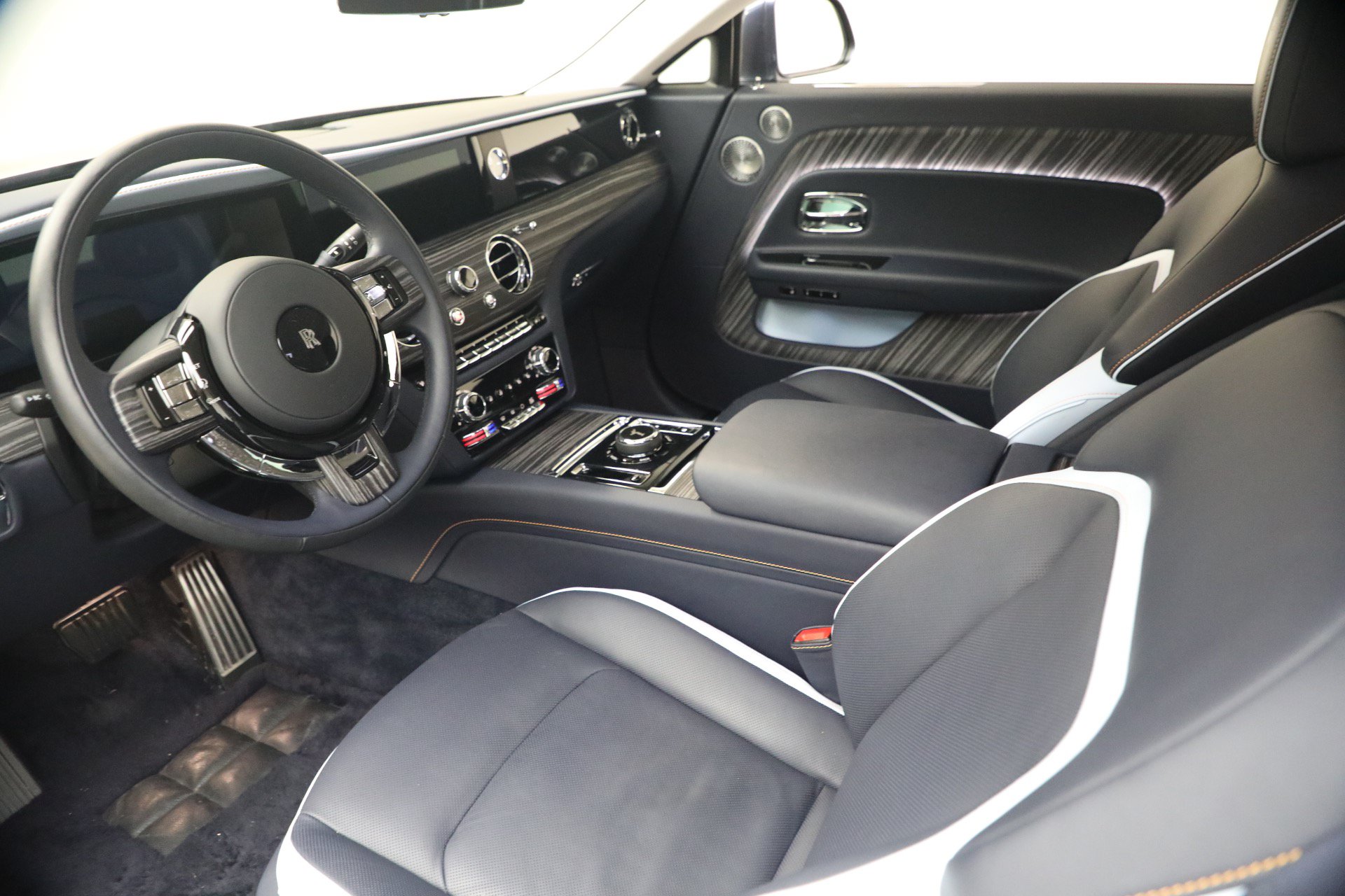 Certified 2024 Rolls-Royce Spectre w/ Spectre Launch Package AWD/4WD image 15