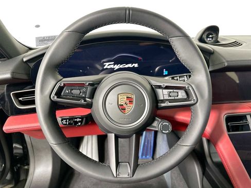 Used 2025 Porsche Taycan image 12