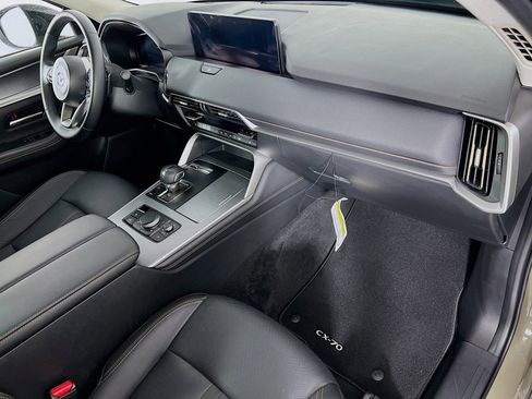 Used 2025 MAZDA CX-70 Plug-In Hybrid w/ Premium Pkg image 23