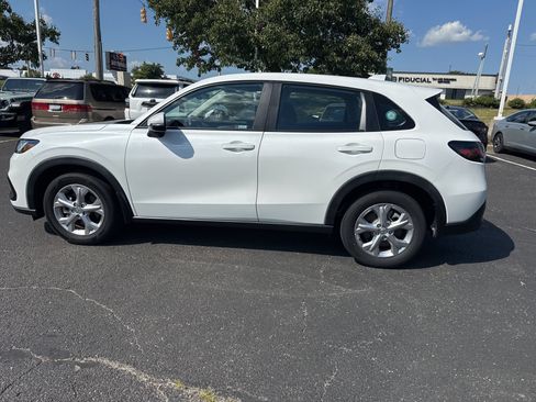 Used 2023 Honda HR-V LX image 29