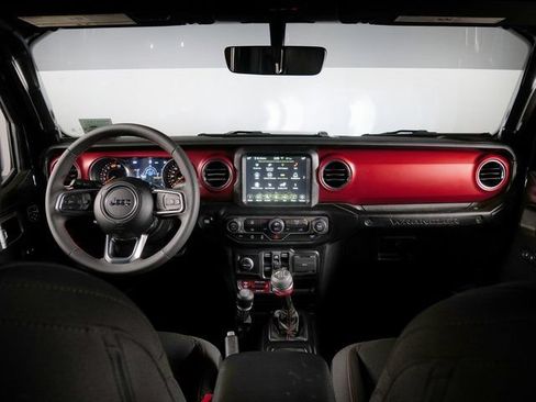 Used 2023 Jeep Wrangler Unlimited Rubicon AWD/4WD image 14