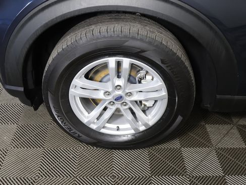 Used 2022 Ford Explorer XLT image 18