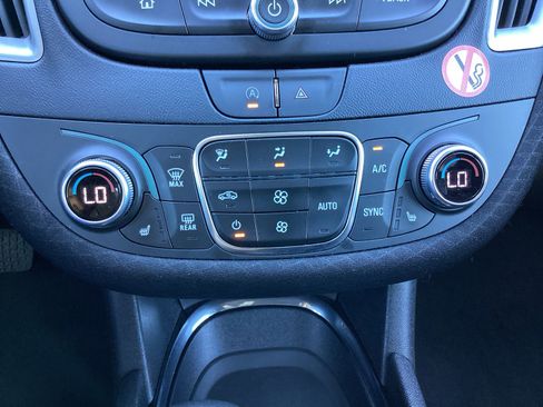 Used 2023 Chevrolet Malibu LT image 22