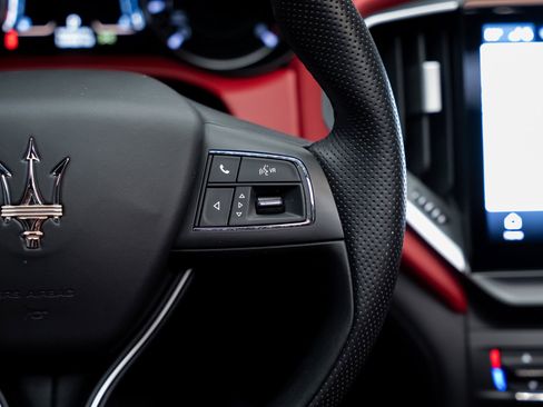 Used 2022 Maserati Ghibli Modena image 47