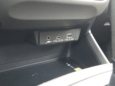 Certified 2025 Subaru Crosstrek 2.5i Sport w/ Crosstrek Mirror Package image 18