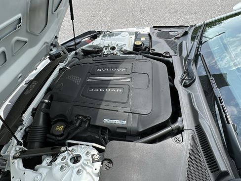 Used 2015 Jaguar F-TYPE S RWD image 4