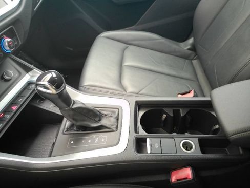 Used 2022 Audi Q3 2.0T Premium AWD/4WD image 40