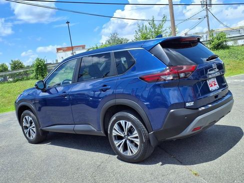 Used 2023 Nissan Rogue SV AWD/4WD image 7
