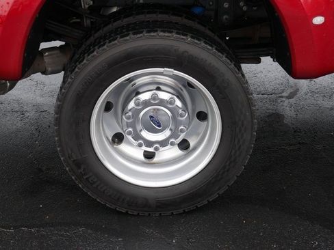 Used 2024 Ford F450 Platinum w/ FX4 Off-Road Package image 14