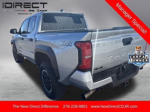 Used 2024 Toyota Tacoma TRD Off-Road image 3