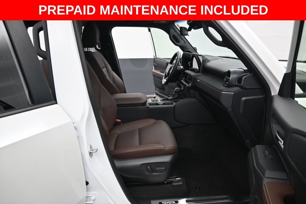 Certified 2026 Toyota Land Cruiser w/ Premium Package AWD/4WD image 39