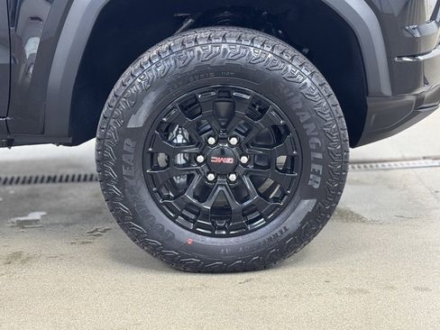 New 2026 GMC Canyon Elevation w/ Convenience Package image 4