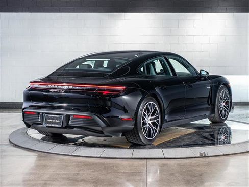 Used 2025 Porsche Taycan 4S AWD/4WD image 9