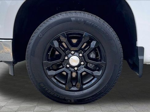 Used 2023 Chevrolet Silverado 1500 LT AWD/4WD image 37