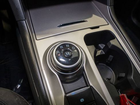 Used 2020 Ford Explorer XLT w/ Comfort Package image 18