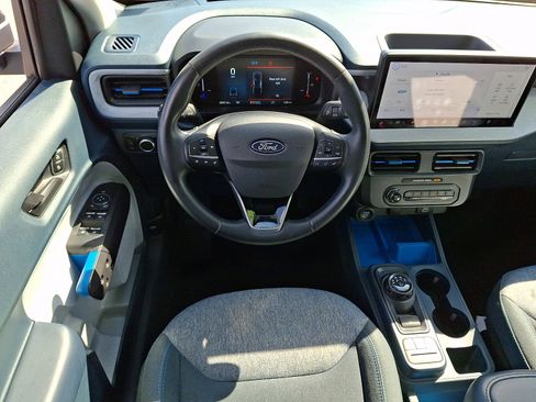Certified 2025 Ford Maverick XLT w/ XLT Luxury Package AWD/4WD image 11