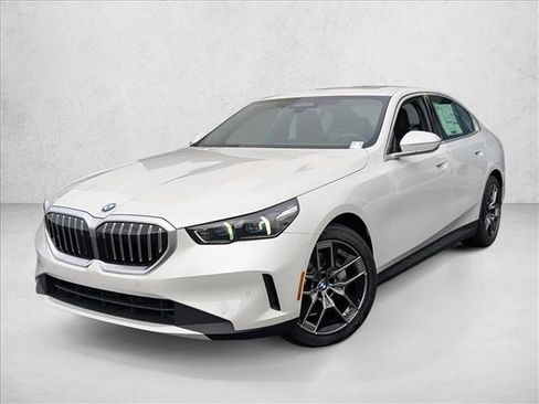 Used 2026 BMW 530i image 1