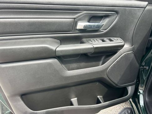 New 2027 RAM 1500 Express AWD/4WD image 19
