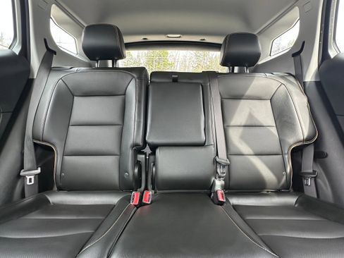Used 2024 GMC Terrain AT4 AWD/4WD image 23