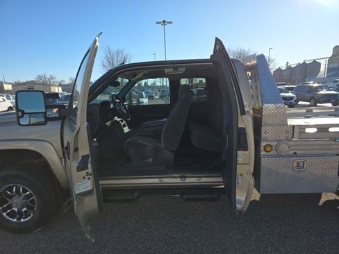 Used 2005 Chevrolet Silverado 2500 LS w/ Skid Plate Package image 14