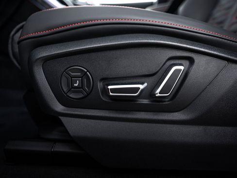 New 2026 Audi RS Q8 performance image 16