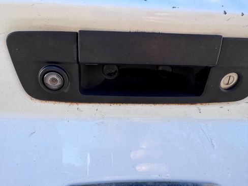 Used 2016 RAM 2500 Tradesman w/ Chrome Appearance Group image 12