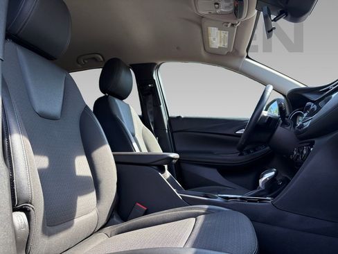 Used 2023 Buick Encore GX Select w/ Sport Touring Package image 10