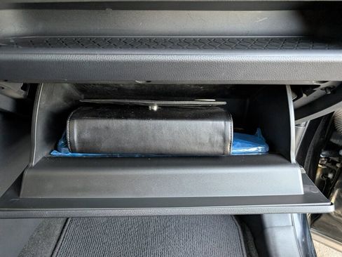 Used 2024 Toyota RAV4 XLE Premium image 32