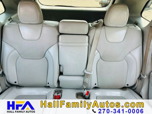 Used 2019 Jeep Cherokee Limited FWD image 9
