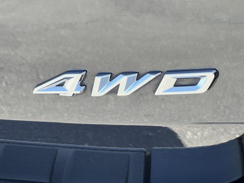 Used 2023 Ford Explorer XLT w/ Equipment Group 202A AWD/4WD image 12