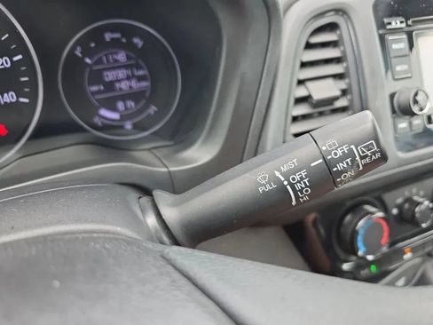 Used 2019 Honda HR-V LX image 21
