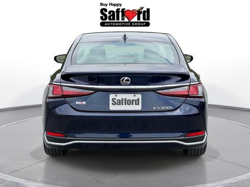 Used 2025 Lexus ES 300h w/ Technology Package FWD image 7