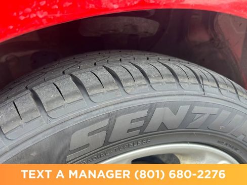 Used 2017 Kia Soul + FWD image 10