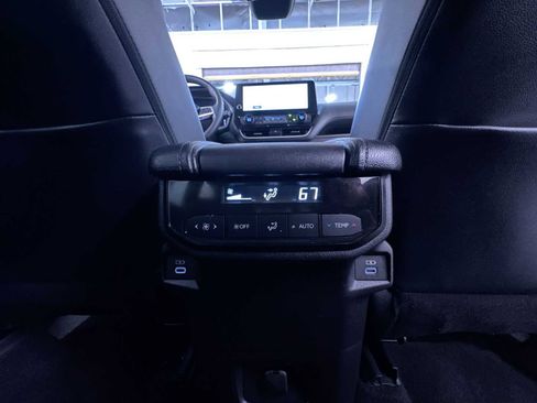 Used 2025 Toyota Grand Highlander AWD image 29