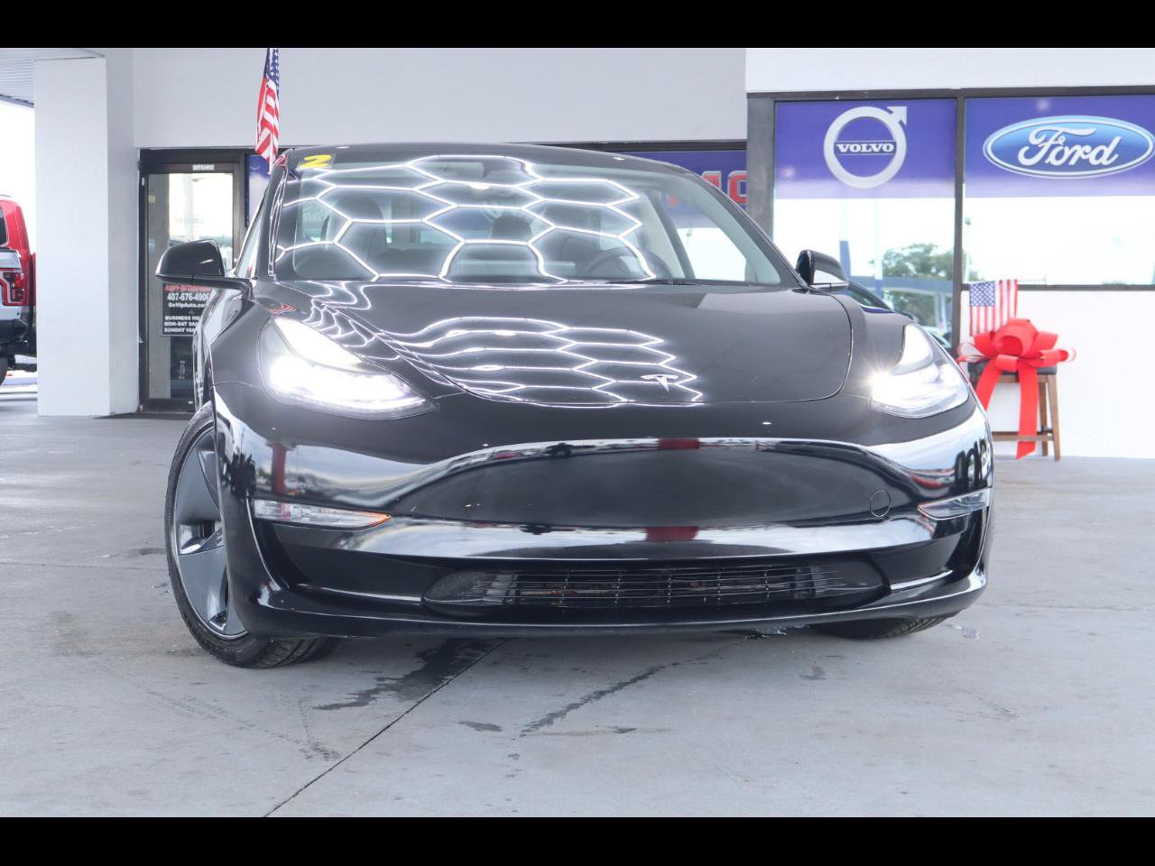 Used 2023 Tesla Model 3 Standard Range RWD image 1