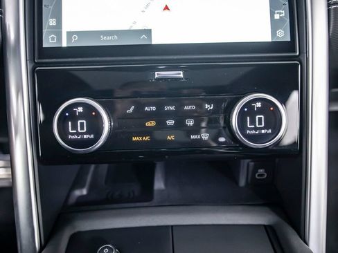 Used 2023 Land Rover Discovery HSE R-Dynamic AWD/4WD image 34