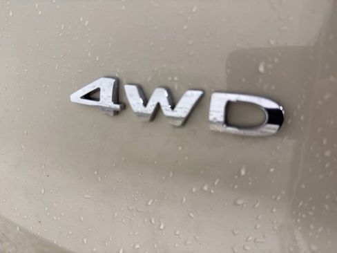 Used 2018 Ford Explorer Limited image 30