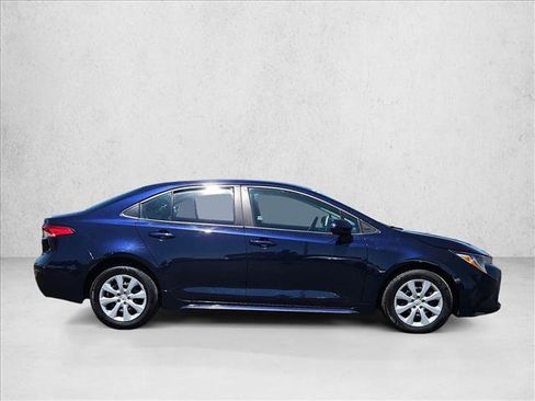 Used 2024 Toyota Corolla LE FWD image 4