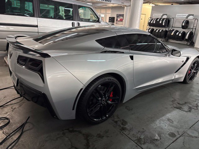 Used 2019 Chevrolet Corvette Stingray Coupe w/ Carbon Flash Badge Package RWD image 3