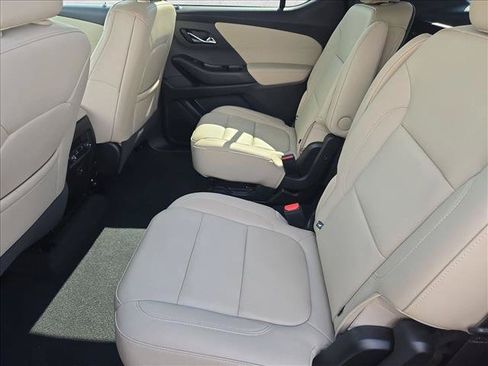 Certified 2023 Chevrolet Traverse LT w/ LPO, Cargo Package FWD image 18