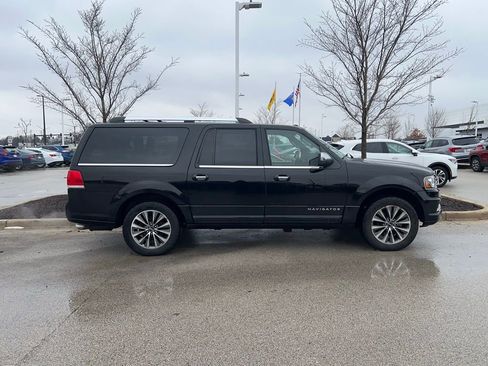 Used 2016 Lincoln Navigator L Select image 4