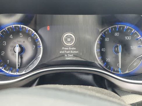 Certified 2019 Chrysler Pacifica Limited w/ Advanced Safetytec Group FWD image 25