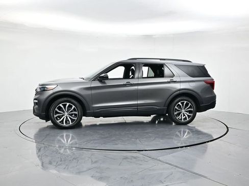 Used 2022 Ford Explorer ST image 6