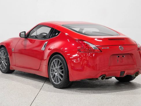 Used 2011 Nissan 370Z Coupe image 8