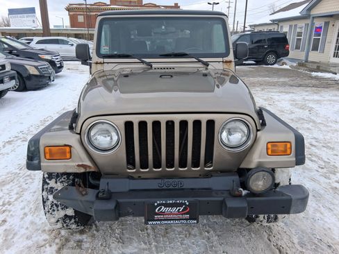 Used 2004 Jeep Wrangler Unlimited Sport Utility 2D image 9