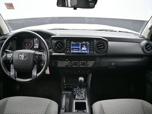 Used 2021 Toyota Tacoma SR RWD image 11