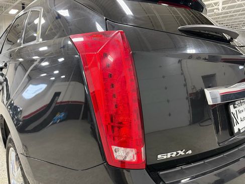 Used 2014 Cadillac SRX Premium image 8