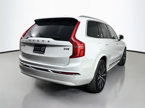 Certified 2024 Volvo XC90 B5 Core AWD/4WD image 6