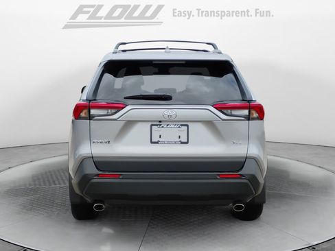 Used 2025 Toyota RAV4 XLE Premium FWD image 8