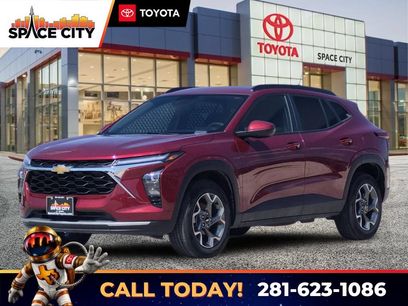 Used 2025 Chevrolet Trax LT